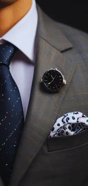 Stylish tie clip and pocket square combo